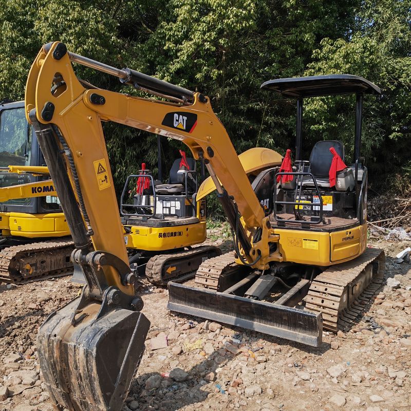 Excavateur mini cat 303 d'occasion moteur original cat 303 à prix réduit en vente