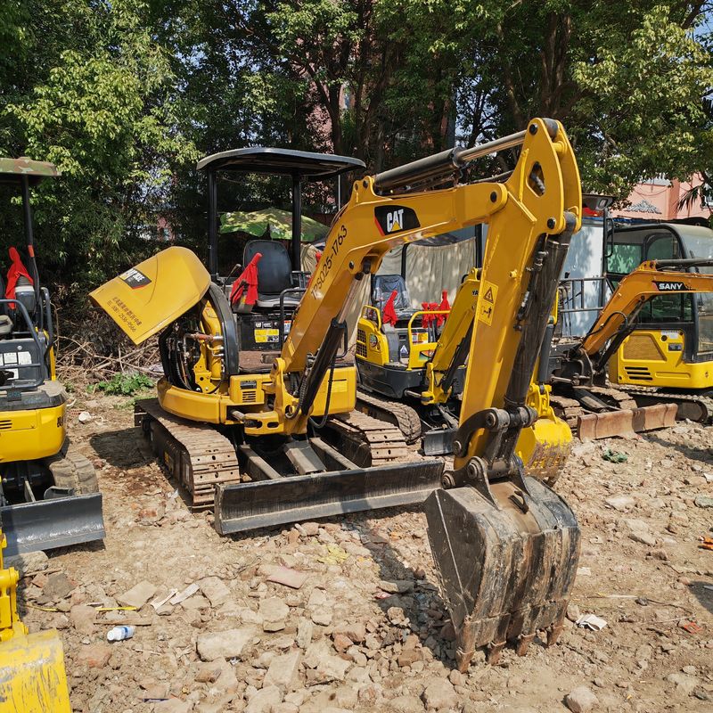 Excavateur mini cat 303 d'occasion moteur original cat 303 à prix réduit en vente