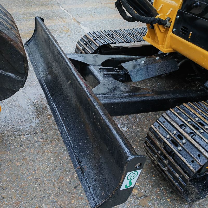 Mini-excavateur d'occasion CAT 305.5E sans queue Caterpillar 305.5 prix bas CAT302 CAT305.5 CAT306 CAT304 CAT305 à vendre