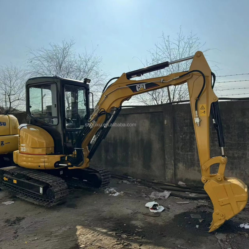 Pratiquement neuf Japon utilisé mini-excavatrice de 3 tonnes CAT303CR utilisé ramper japonais utilisé prix de l'excavatrice à vendre