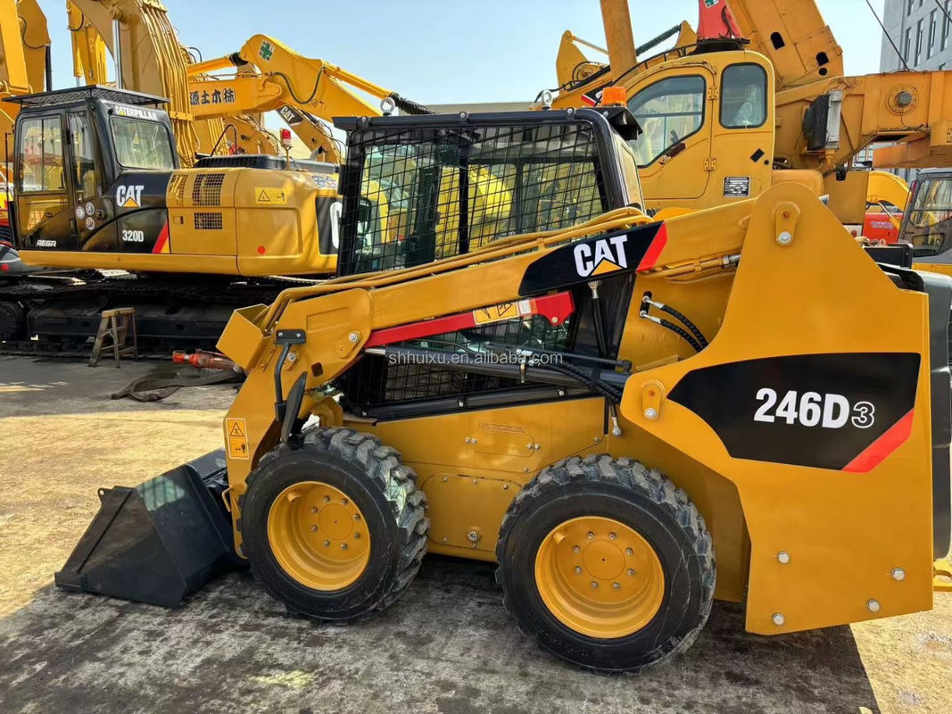Excavateur à roues CAT 246D3 Caterpillar japonais