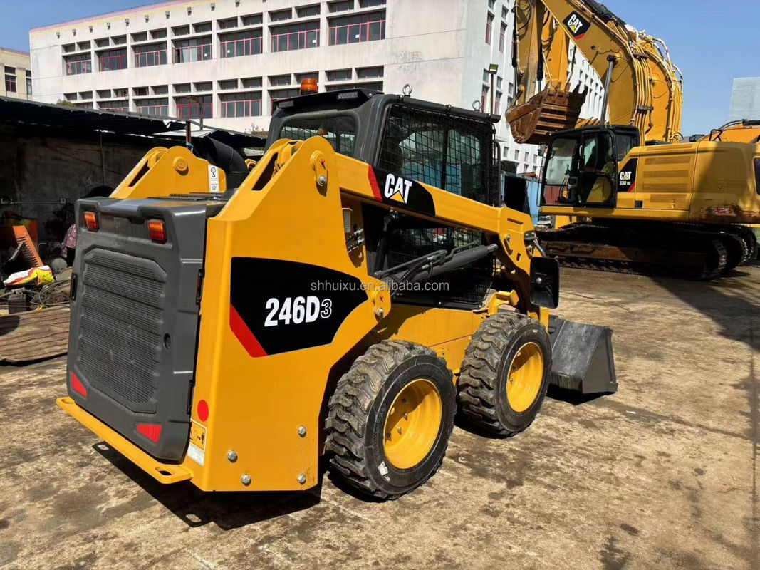 Excavateur à roues CAT 246D3 Caterpillar japonais