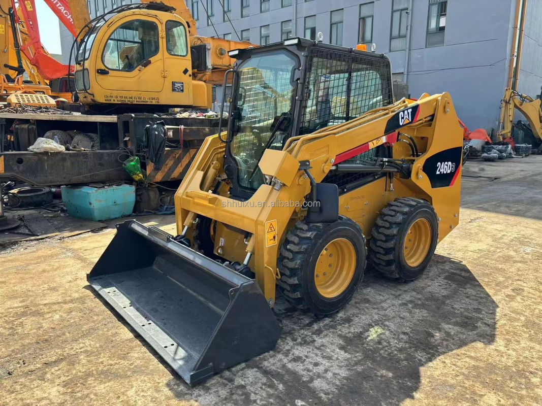 Caterpillar 246D Skid Steer Utilisé Cat 246C Skid Steer Chargeur machine de chargement de chat de seconde main