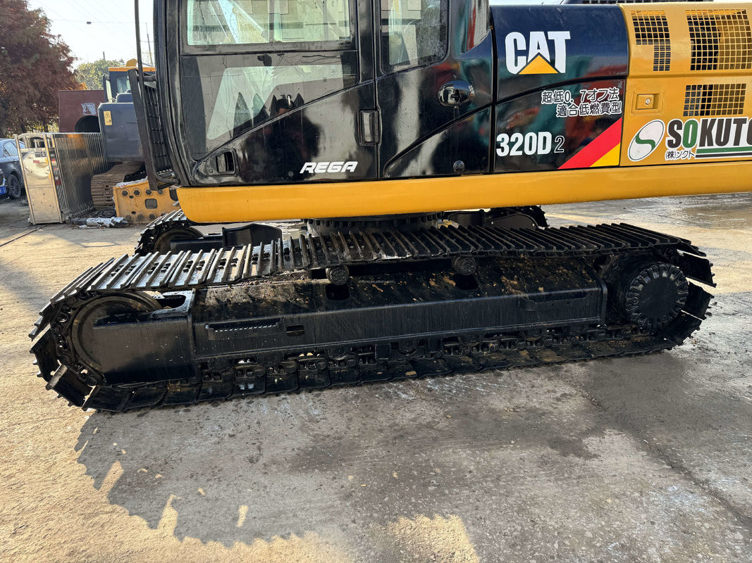 Caterpillar- Excavator Construction hydraulique originale 320d2 Excavator CAT- 320d2 En bon état vendre bon marché une excavatrice à rampe utilisée