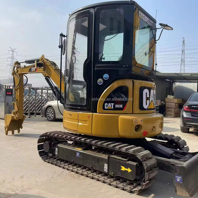 mini excavateur utilisé de couleur jaune cat303e à vendre