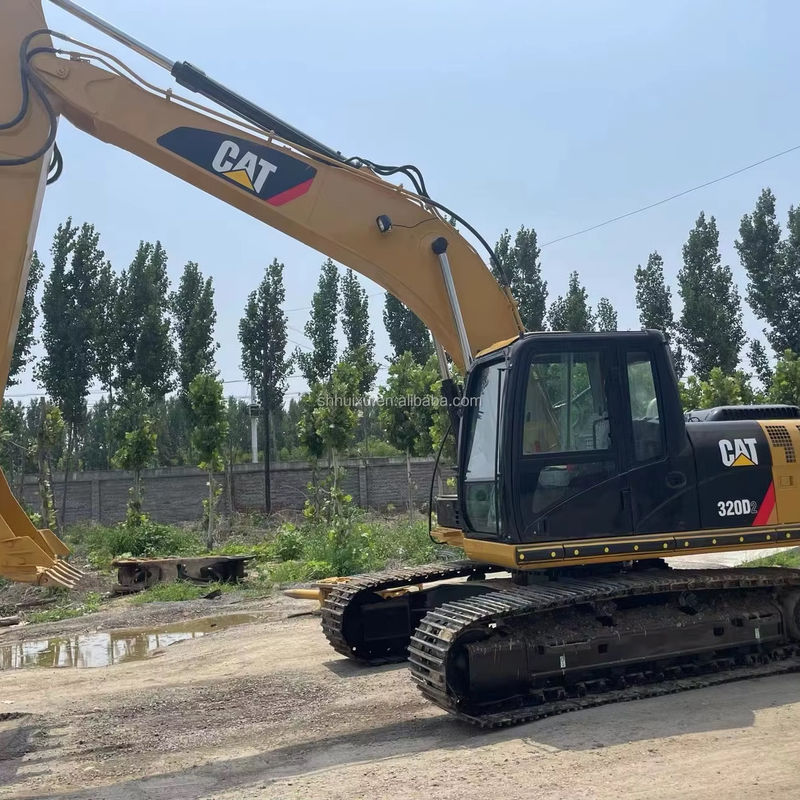 Peinture d'origine utilisée excavateur chat 320d en Chine Shanghai de seconde main chat 320d à vendre