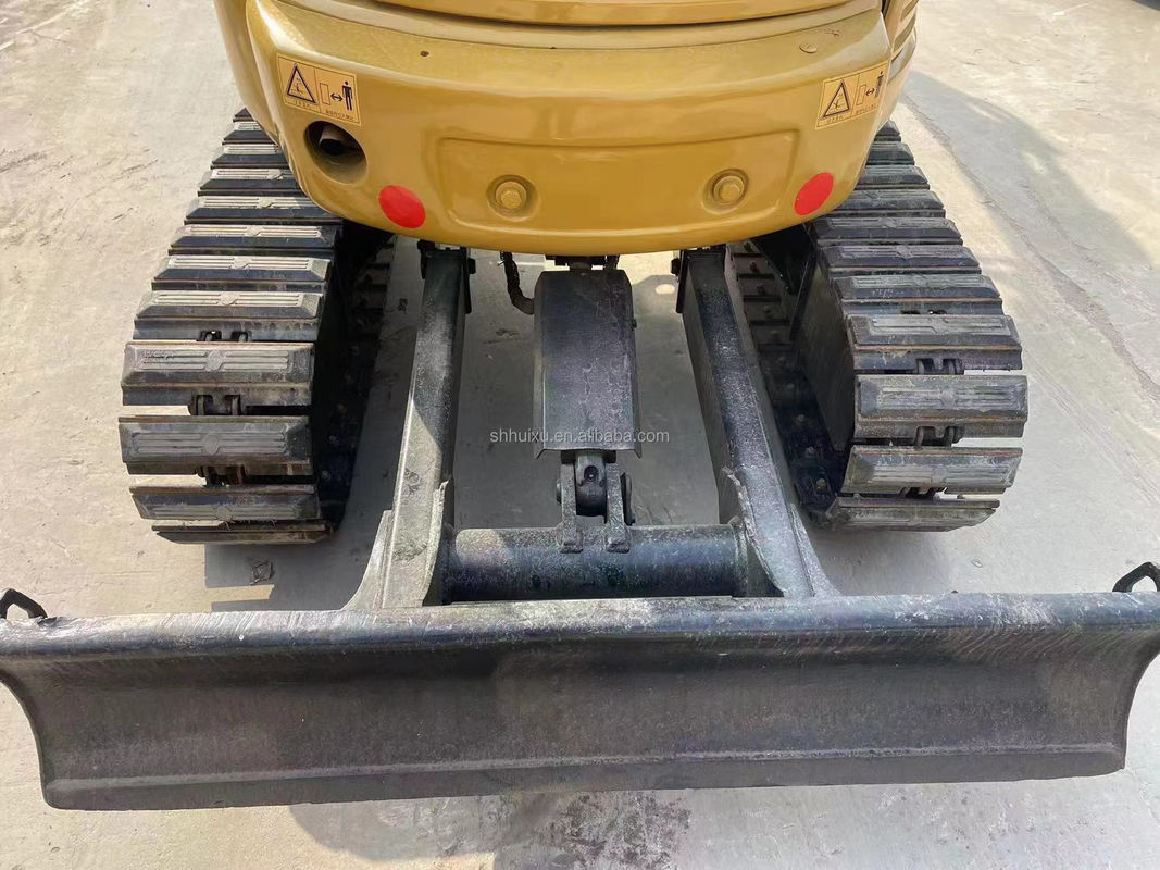 Parfait en apparence Excavateur d'occasion mini CAT 303E Excavateur d'occasion CAT 303 mini Excavateur petit prix bon marché Avoir une grande capacité