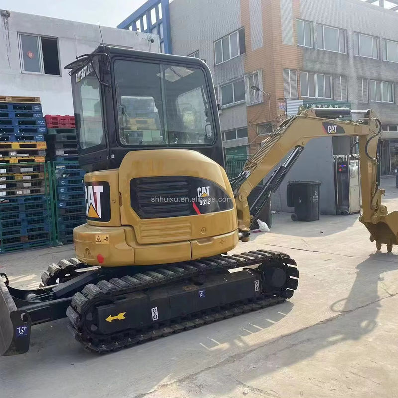 MINI CAT303E usagée/de seconde main MINI CAT303E avec peu d'heures de travail peinture originale CAT303E à vendre