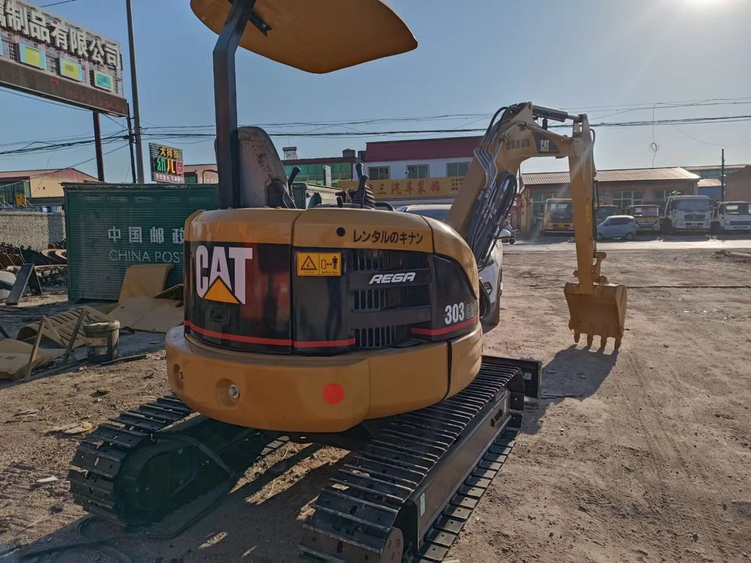 L'EPA utilise une mini-excavatrice de 1 tonne 3 tonnes 5 tonnes CAT301.7 CAT303 CAT303E CAT305 Une mini-excavatrice bon marché est utilisée CAT303