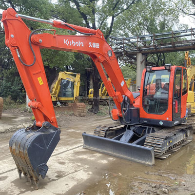 Une mini excavatrice de 8 tonnes utilisée Kubota kx165 kx185-3 est à vendre